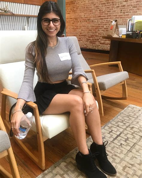 mia khalifa xxx fotos|Mia Khalifa XXX Fotos Desnudas